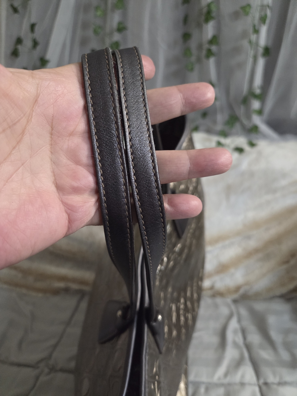 Salvatore Frrragamo Gancini Tote Bag - Picture 6 of 11